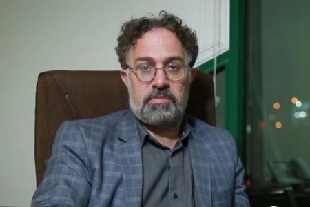 استاد دانشگاه تهران: طولانی شدن دوران ریاست مقامهای امنیتی، باعث نفوذ اطلاعاتی می شود