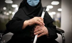 افزایش دوران تنهایی سالمندان زن