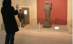 عکاسی در موزه ممنوع نیست!