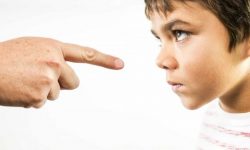 اگر این هشت ویژگی را دارید پس والدینی «سمی» محسوب می‌شوید