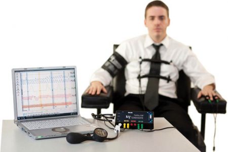دروغ‌سنج، واقعیت یا دروغ؟ / دروغ ‌سنج کدام علایم حیاتی را آنالیز می‌کند؟