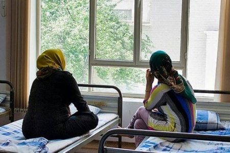 زندگی خانواده‌های بی‌سرپناه در شلترها/ پدر در مرکز مردان، مادر و فرزند در بخش زنان