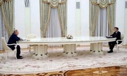 صدای سازنده میز جنجالی پوتین هم درآمد!