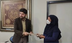 بازگشت یک پیشکسوت به خانواده صنایع‌دستی با تدبیر مدیرکل بازاریابی و تجاری‌سازی