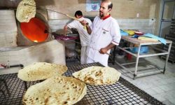 نان امسال گران نمی‌شود/ خرید نان با تمام کارت های بانکی یارانه دار