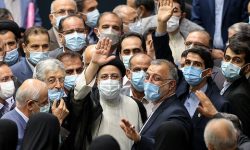 نماینده مجلس: رئیسی ، وزرای کار، صمت و بازرگانی را همزمان به مجلس معرفی می‌کند