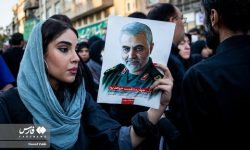 روزنامه اصولگرا : بدحجاب طرفدار نظام که در راهپیمایی شرکت می کند با بقیه بدحجابها فرق دارد