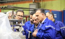 بازدید معاون تولید و رئیس مجتمع از پیشنهاد اجرا شده در واحد ولوشاپ