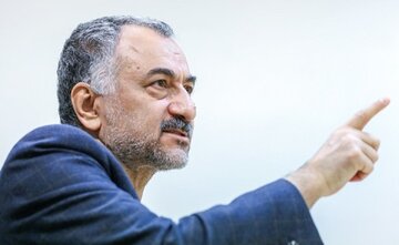 لیلاز: گرسنگی کشیدن برای پایبندی به آرمان‌ها، هم از نظر علمی نادرست است و هم یک رذیلت سیاسی است/ بدون مردم این نظام هیچ نیست
