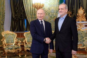ناراحتی رسانه نزدیک به رسایی و ثابتی از معطل شدن پوتین برای دیدار با پزشکیان؛ رفتار رییس دولت با رییس جمهور روسیه غیردوستانه بود!