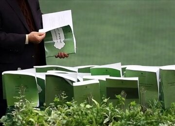 انتقاد از هزینه های غیر ضروری: بودجه مجمع تشخیص از اعتبارات راه و ترابری بیشتر است/ چرا در مجلس به یک نوع غذا بسنده نمی شود؟