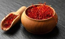 قطع اینترنت بین الملل، صادرات زعفران ایران را از بین برد/ افغانستان بازار را از ما گرفت