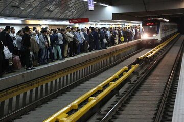 استفاده رایگان از مترو و BRT در آستانه تمدید؛ تصمیم نهایی با شورای شهر