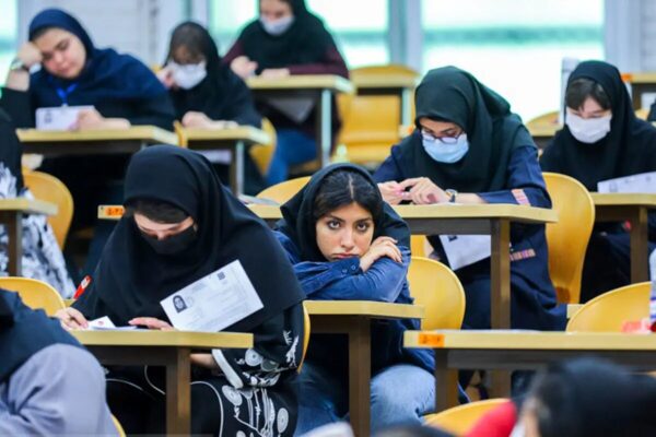 وقتی مهندس بیکار است و کاسب ۵۰ میلیون میگیرد؛ کنکور چه چیزی درباره آینده ایران میگوید؟